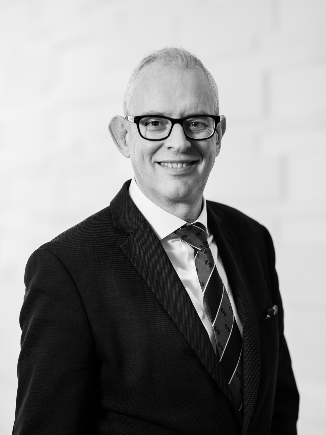Prof. Bart Morlion, Belgium